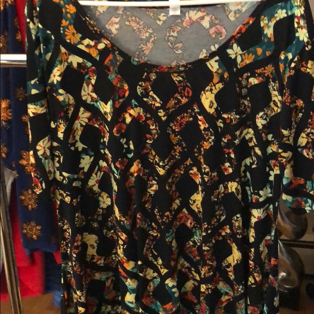 Lularoe Perfect T